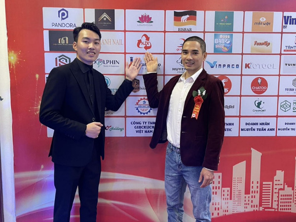 AZK là thương hiệu dịch vụ hàng đầu Việt Nam năm 2023 3 AZK là thương hiệu dịch vụ hàng đầu Việt Nam năm 2023