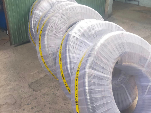 Thông số kỹ thuật cần biết khi mua ống nhựa mềm lõi thép 4 chiều dài ống nhựa lõi thép theo cuộn