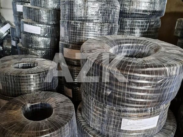 Tổng kho ống dẫn dầu đen trơn AZK