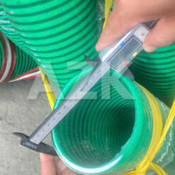ống gân nhựa cổ trâu đường kính 120 được đo bằng thước