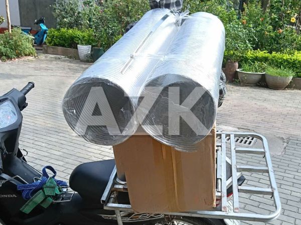 2 cuộn ống nhôm nhún D250 và 1 cuộn ống gió vải tarpaulin D250